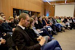 Tagungsraum Seminargebäude der Uni Köln, Podiumsdiskussion ›Vom Umgang mit Fakten‹